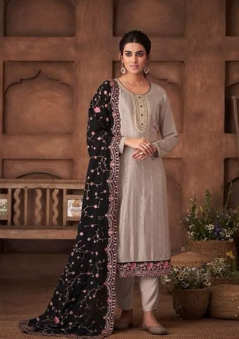 Amirah GULNAZ Salwar Kameez - Image 12